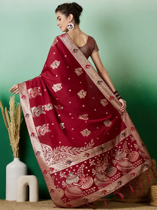 Red_Cotton_Premium_&_Elegant_(_Rich_Pallu_)_Saree_With_Blouse_Piece_For_Women