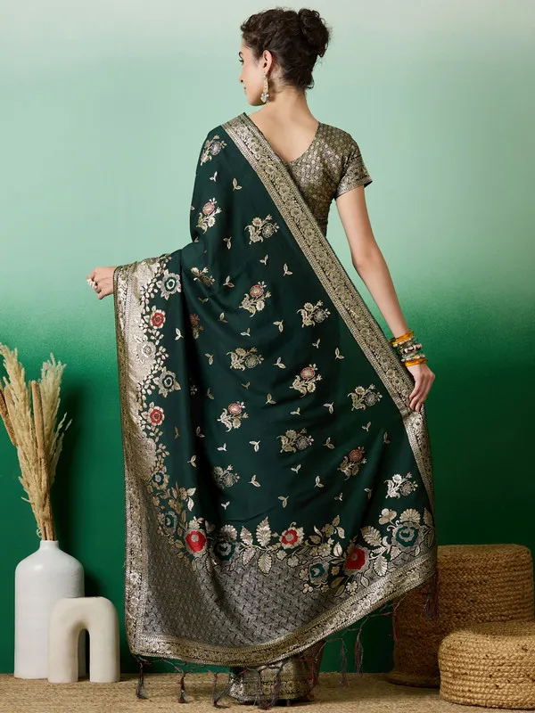 Bottlegreen_Dola_Cotton_Premium_&_Elegant_Saree_With_Blouse_Piece_For_Women