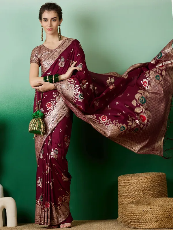 Maroon_Dola_Cotton_Premium_&_Elegant_Saree_With_Blouse_Piece_For_Women