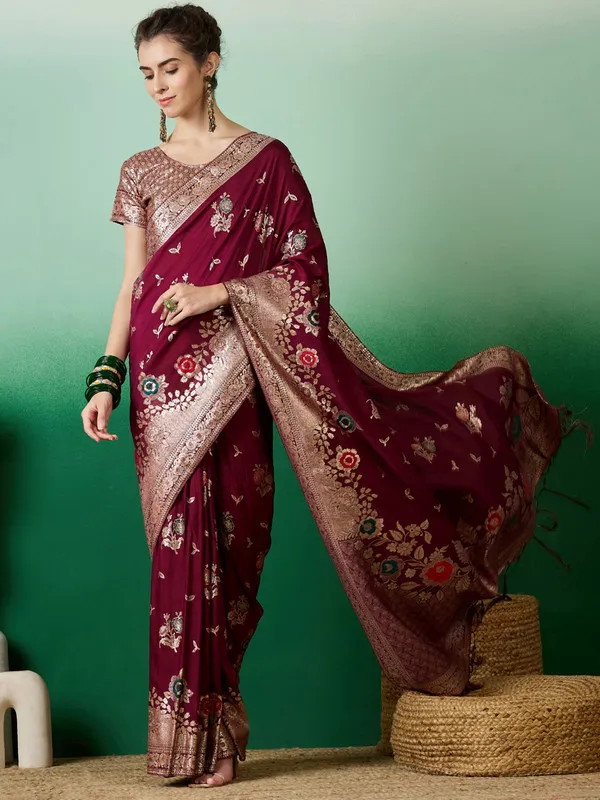 Maroon_Dola_Cotton_Premium_&_Elegant_Saree_With_Blouse_Piece_For_Women
