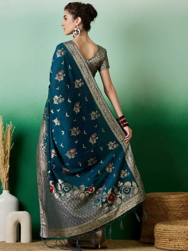 Teal_Dola_Cotton_Premium_&_Elegant_Saree_With_Blouse_Piece_For_Women