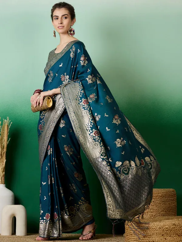 Teal_Dola_Cotton_Premium_&_Elegant_Saree_With_Blouse_Piece_For_Women