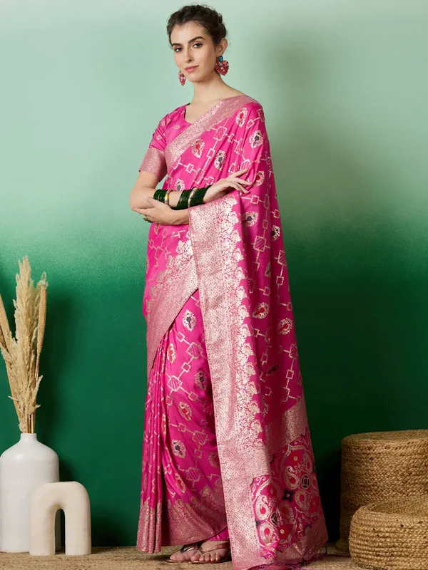 Pink_Dola_Cotton_Premium_&_Elegant_(_Elegant_)_Saree_With_Blouse_Piece_For_Women