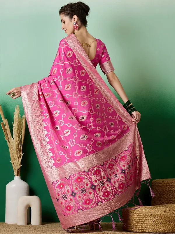 Pink_Dola_Cotton_Premium_&_Elegant_(_Elegant_)_Saree_With_Blouse_Piece_For_Women