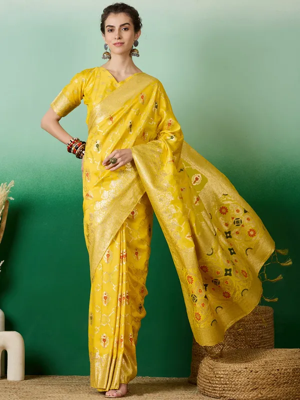 Yellow_Dola_Cotton_Premium_&_Elegant_(_Elegant_)_Saree_With_Blouse_Piece_For_Women