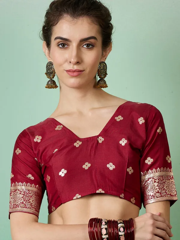 Maroon_Dola_Cotton_Premium_&_Elegant_(_Traditional_)_Saree_With_Blouse_Piece_For_Women
