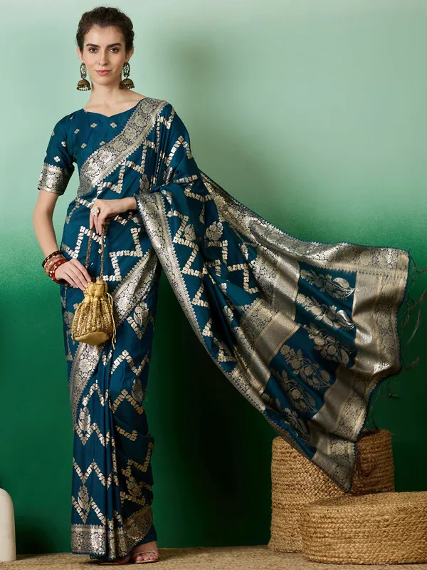Teal_Dola_Cotton_Premium_&_Elegant_(_Traditional_)_Saree_With_Blouse_Piece_For_Women