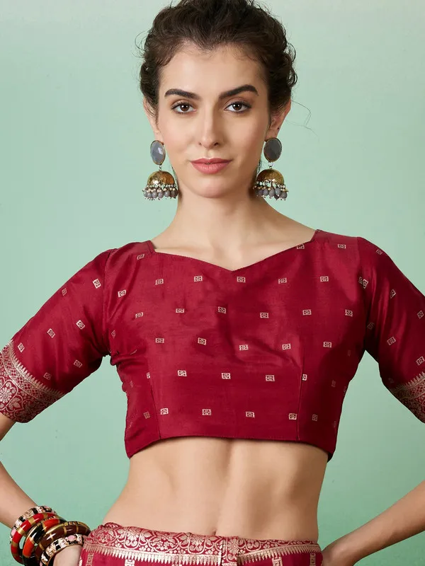 Maroon_Dola_Cotton_Premium_&_Elegant_(_Rich_Pallu_)_Saree_With_Blouse_Piece_For_Women