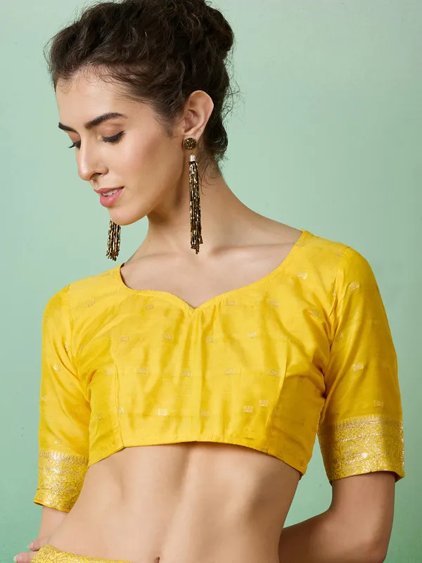 Yellow_Dola_Cotton_Premium_&_Elegant_(_Rich_Pallu_)_Saree_With_Blouse_Piece_For_Women