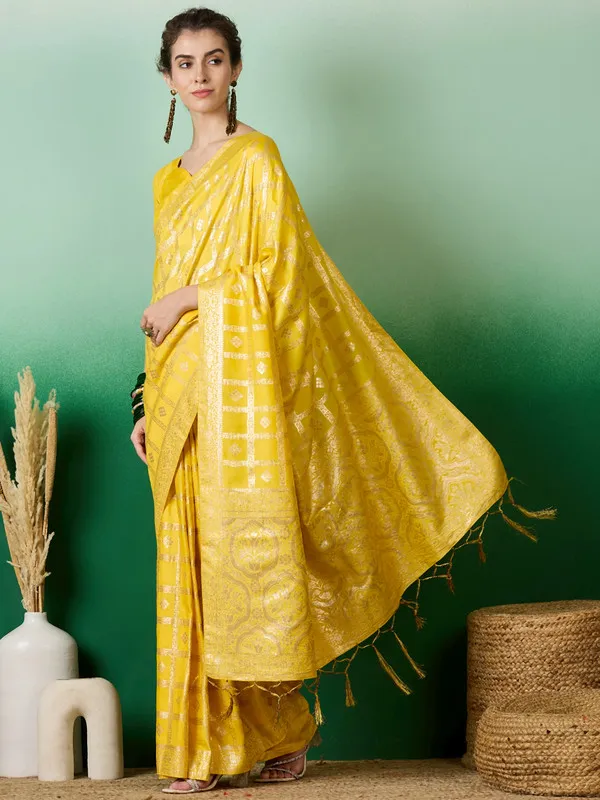 Yellow_Dola_Cotton_Premium_&_Elegant_(_Rich_Pallu_)_Saree_With_Blouse_Piece_For_Women