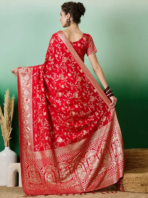 Red_Dola_Cotton_Premium_&_Elegant_(_Rich_)_Saree_With_Blouse_Piece_For_Women