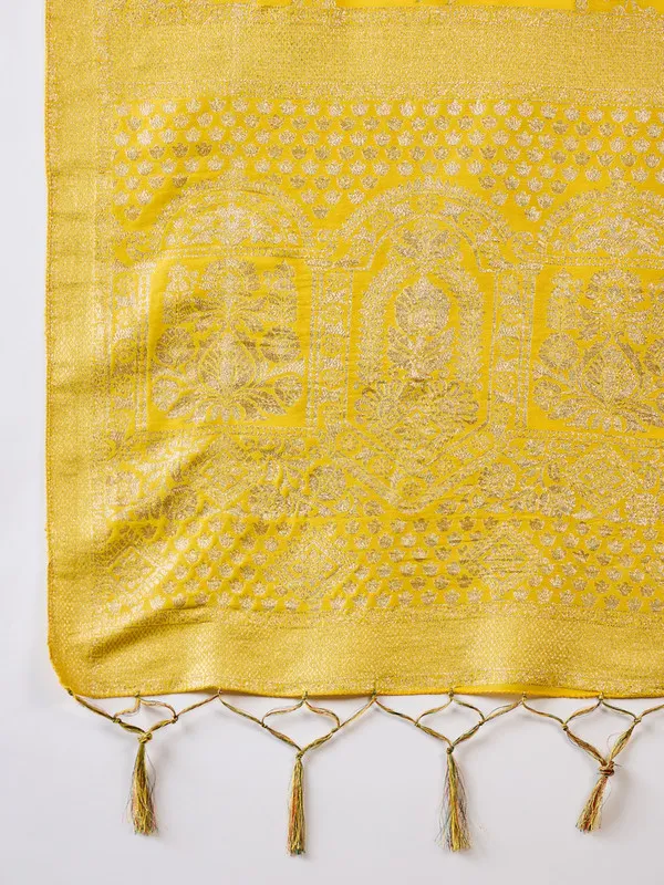 Yellow_Dola_Cotton_Premium_&_Elegant_(_Rich_)_Saree_With_Blouse_Piece_For_Women
