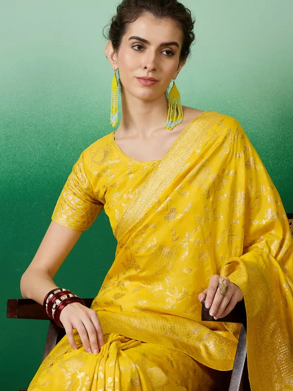 Yellow_Dola_Cotton_Premium_&_Elegant_(_Rich_)_Saree_With_Blouse_Piece_For_Women