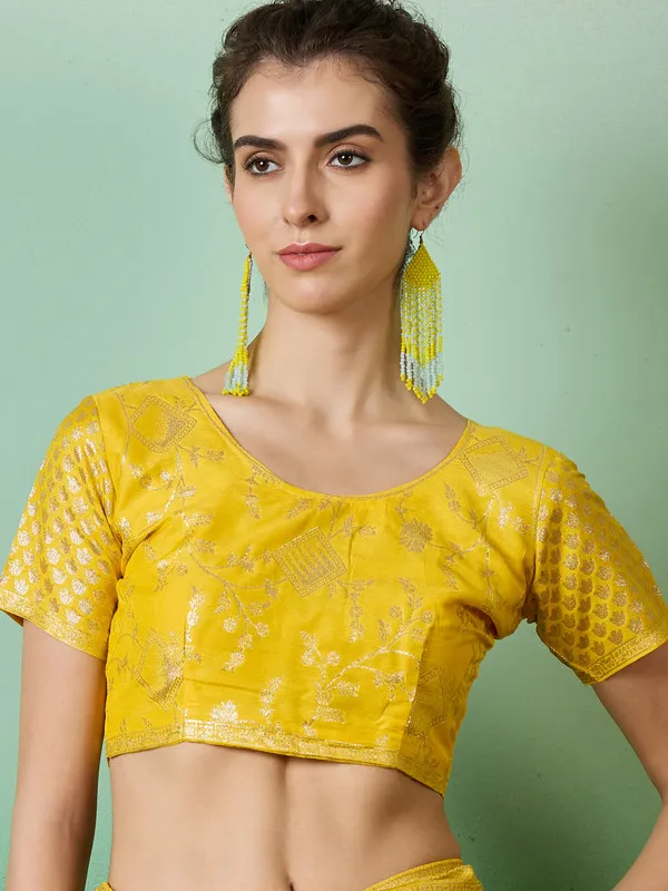 Yellow_Dola_Cotton_Premium_&_Elegant_(_Rich_)_Saree_With_Blouse_Piece_For_Women