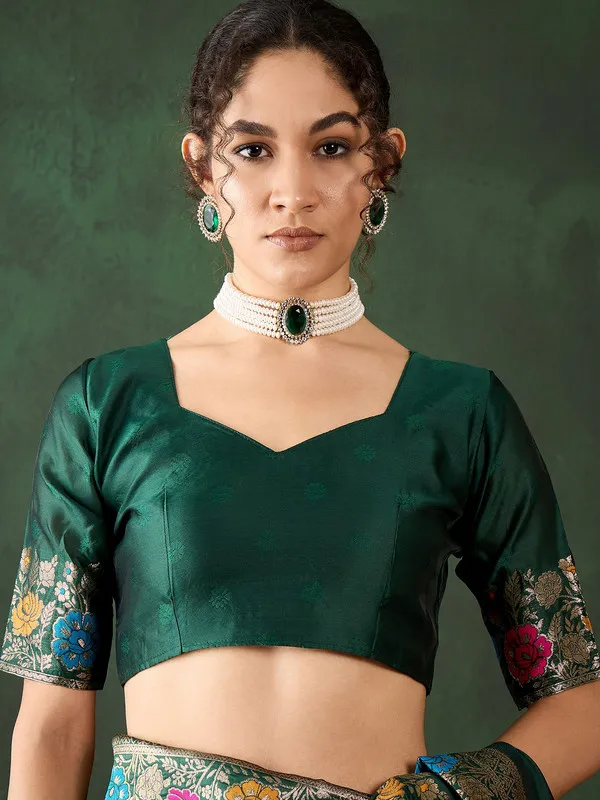 Green_Cotton_Silk___Premium_&_Elegant_(_Multicolour_Floral_Jacquard_)_Saree_With_Blouse_Piece_For_Women