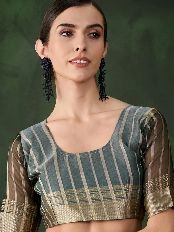 Green_Khadi_Organza_Premium_&_Elegant_Saree_With_Blouse_Piece_For_Women