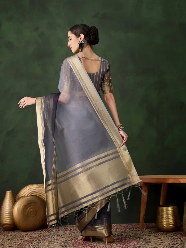 Grey_Khadi_Organza_Premium_&_Elegant_Saree_With_Blouse_Piece_For_Women