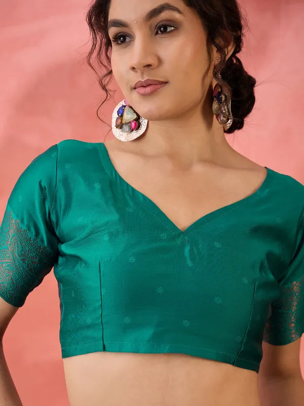 Green_Poly_Silk_Premium_&_Elegant_(_Rich_)_Saree_With_Blouse_Piece_For_Women
