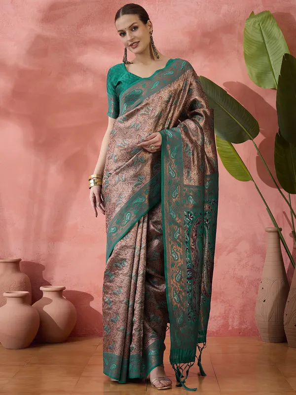 Green_Cotton_Silk___Premium_&_Elegant_(_Rich_Zari_)_Saree_With_Blouse_Piece_For_Women