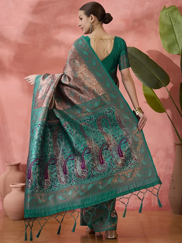 Green_Cotton_Silk___Premium_&_Elegant_(_Rich_Zari_)_Saree_With_Blouse_Piece_For_Women