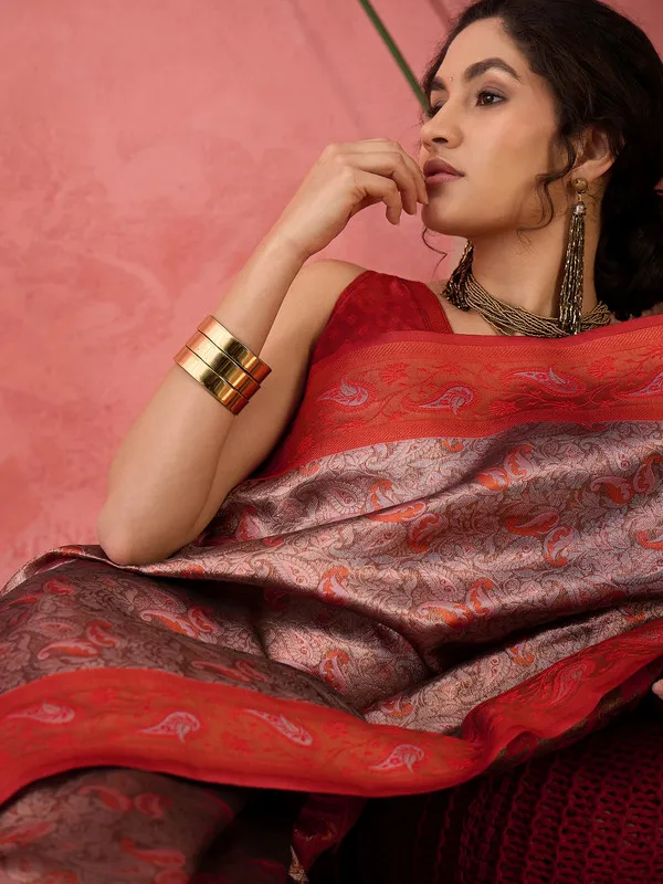 Red_Cotton_Silk___Premium_&_Elegant_(_Rich_Zari_)_Saree_With_Blouse_Piece_For_Women
