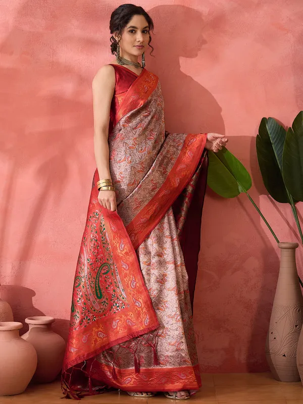 Red_Cotton_Silk___Premium_&_Elegant_(_Rich_Zari_)_Saree_With_Blouse_Piece_For_Women