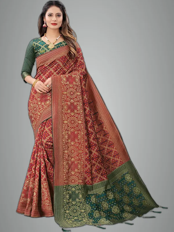 Black_Silk___Jacquard_Premium_&_Elegant_Patola_Saree_With_Blouse_Piece_For_Women