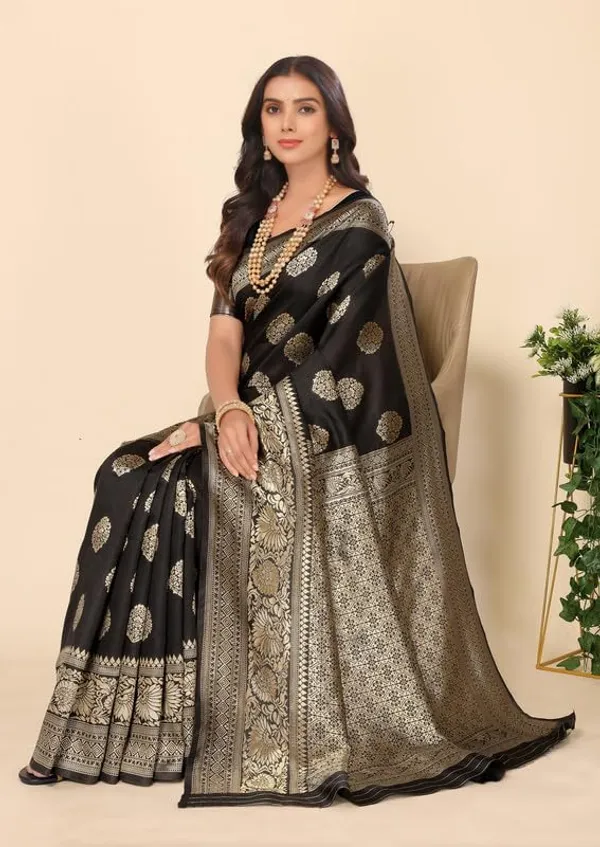 Black_Silk_Premium_&_Elegant_(_Rich_Pallu_)_Kanjivaram_Banarasi_Saree_With_Blouse_Piece_For_Women