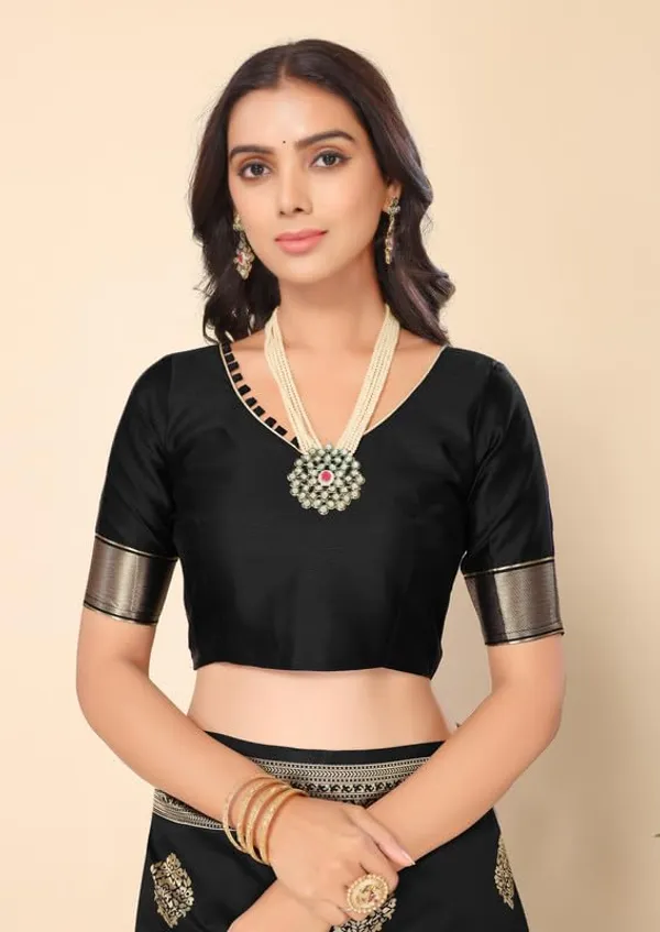 Black_Silk_Premium_&_Elegant_(_Rich_Pallu_)_Kanjivaram_Banarasi_Saree_With_Blouse_Piece_For_Women