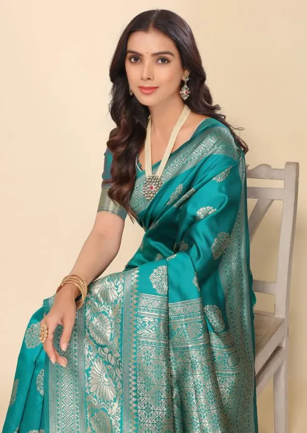 Rama_Green_Silk_Premium_&_Elegant_(_Rich_Pallu_)_Kanjivaram_Banarasi_Saree_With_Blouse_Piece_For_Women