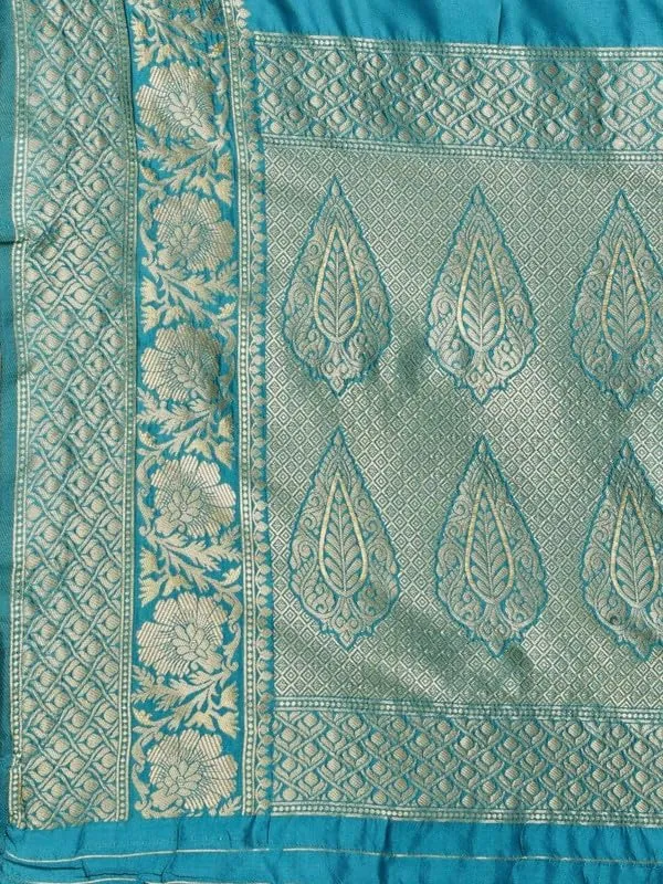 Blue_&_Golden_Silk___Premium_&_Elegant_(_Golden_Zari_Pallu_Patola_Ethnic_Motif_)_Banarasi_Saree_With_Blouse_Piece_For_Women