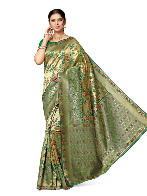 Green_Silk___Premium_&_Elegant_(_Floral_Pattern_)_Saree_Saree_With_Blouse_Piece_For_Women