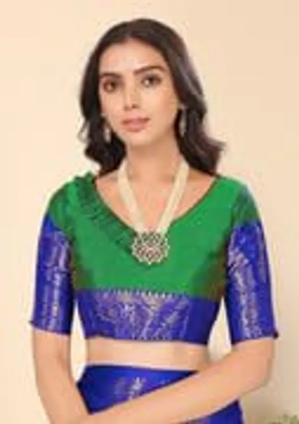Dark_Green_Silk_Premium_&_Elegant_(_Zari_Paisley_Pattern_Broad_Border_)_Banarasi_Saree_With_Blouse_Piece_For_Women