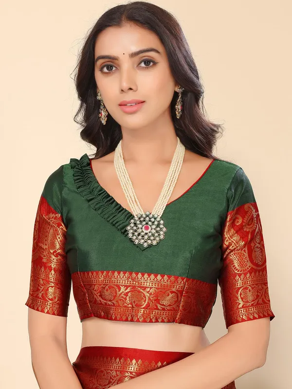 Bottle_Green_Silk_Premium_&_Elegant_(_Zari_Paisley_Pattern_Broad_Border_)_Banarasi_Saree_With_Blouse_Piece_For_Women