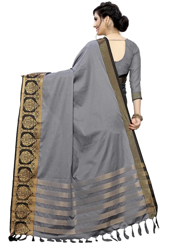 Grey_Silk_Premium_&_Elegant_(_Zari_Paisley_Pattern_Broad_Border_)_Banarasi_Saree_With_Blouse_Piece_For_Women