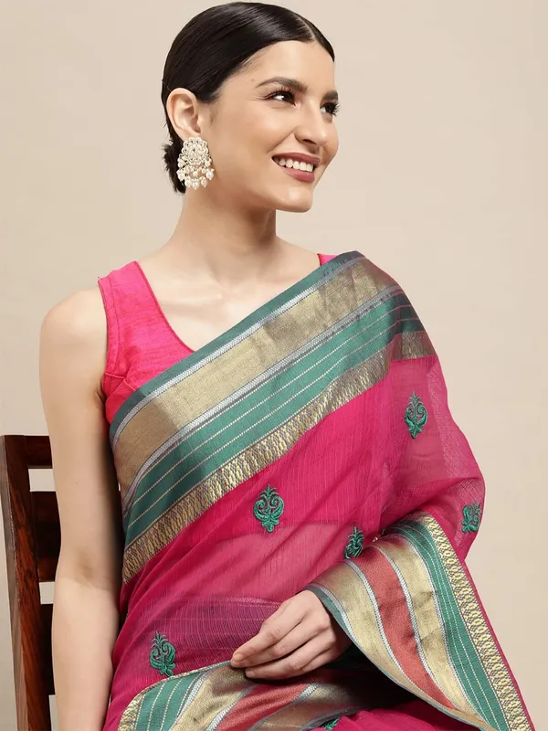 Pink_Cotton_Silk_Premium_&_Elegant_(_Jacquard_Thread_Work_)_Kota_Doria_Banarasi_Saree_With_Blouse_Piece_For_Women