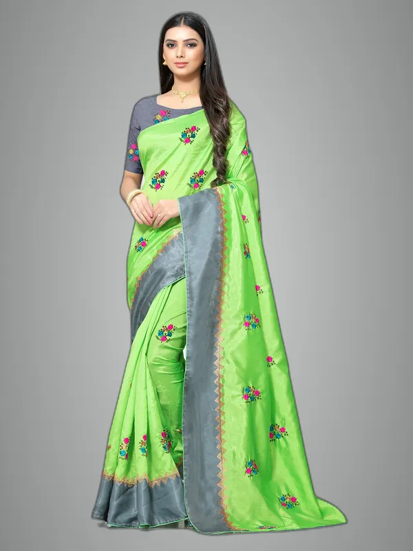 Green_Silk_Premium_&_Elegant_(_Embroidery_Border_Lace_Work_)_Saree_Saree_With_Blouse_Piece_For_Women