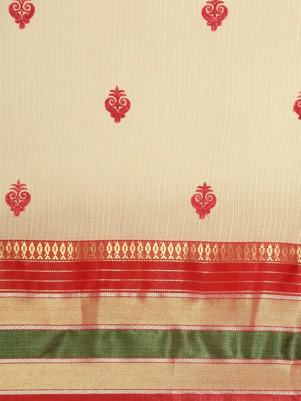 Off_White_Cotton_Silk_Premium_&_Elegant_(_Jacquard_Thread_Work_)_Kota_Doria_Banarasi_Saree_With_Blouse_Piece_For_Women