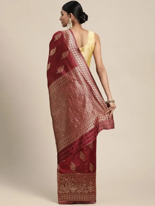 Scarlet_Maroon_Polyester_Silk_Jacquard_Premium_&_Elegant_(_Zari_Border_)_Banarasi_Plain_Border_Saree_With_Blouse_Piece_For_Women