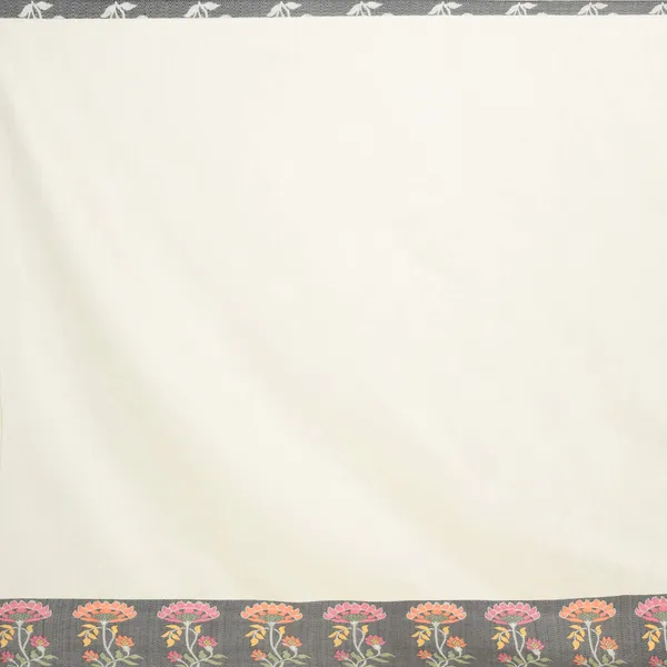 White_Cotton_Silk_Jacquard_Premium_&_Elegant_(_Jacquard_)_Maheshwari_Saree_With_Blouse_Piece_For_Women