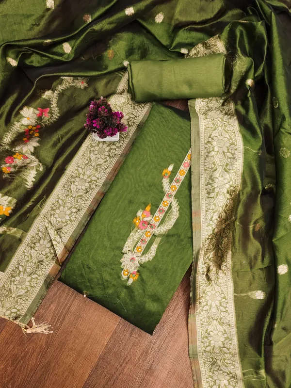 Green_Banarasi_Silk_Jacquard_Salwar_Suit_Dress_Material_With_Handwork_&_Floral_Dupatta_Unstitched