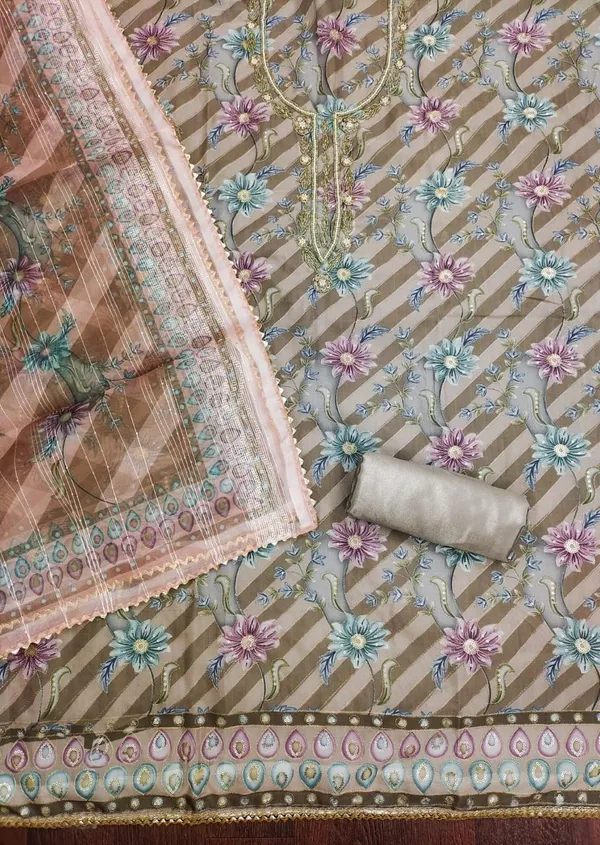 Green_Royal_Blossom_Organza_Salwar_Suit_With_Zardosi_Work_By_Leeza_Store_Unstitched