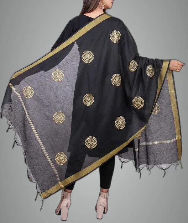Black_Organza_Embroide_Dupatta_For_Women