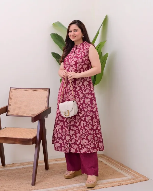 Maroon_Floral_Printed_Kurta_With_Pant_Set_|_For_Women
