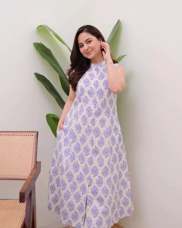 White_&_Blue_Floral_Printed_Kurta_With_Pant_Set_|_For_Women