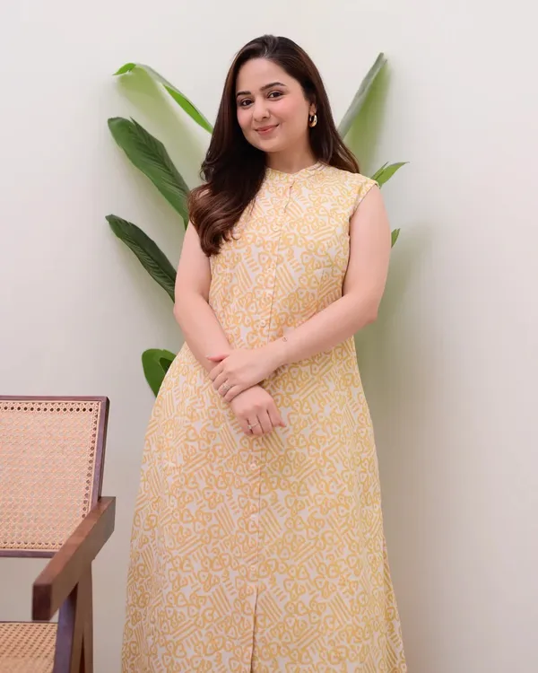 Yellow_Floral_Printed_Kurta_With_Pant_Set_|_For_Women