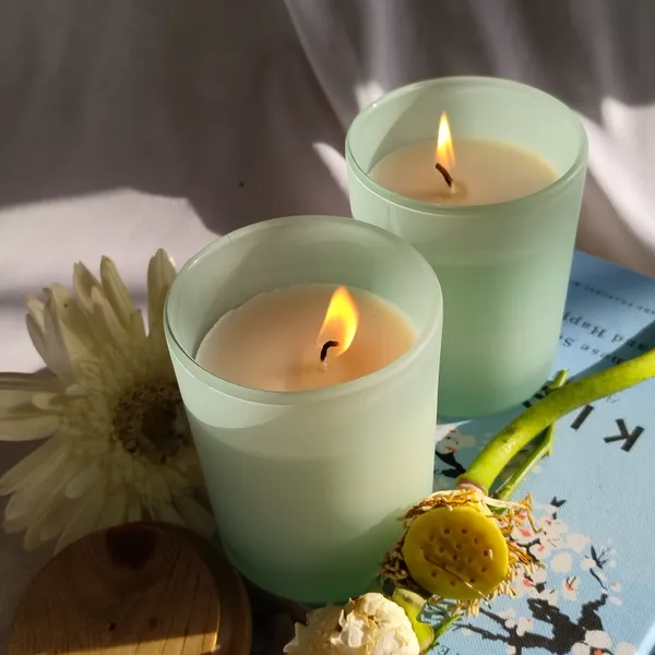 Blue_Heaven_Radiance_Collection_Hand_Poured_Luxury_Candle