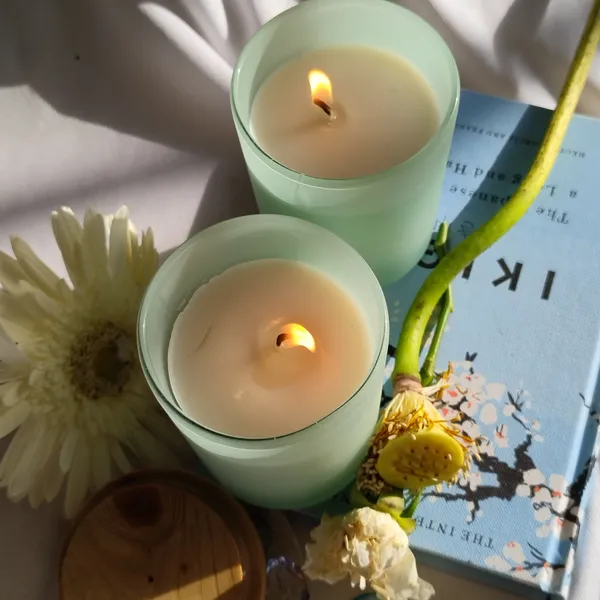Blue_Heaven_Radiance_Collection_Hand_Poured_Luxury_Candle