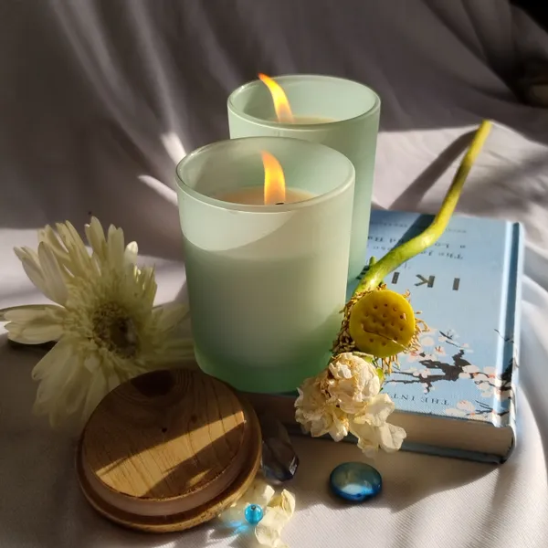 Blue_Heaven_Radiance_Collection_Hand_Poured_Luxury_Candle