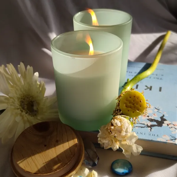 Blue_Heaven_Radiance_Collection_Hand_Poured_Luxury_Candle